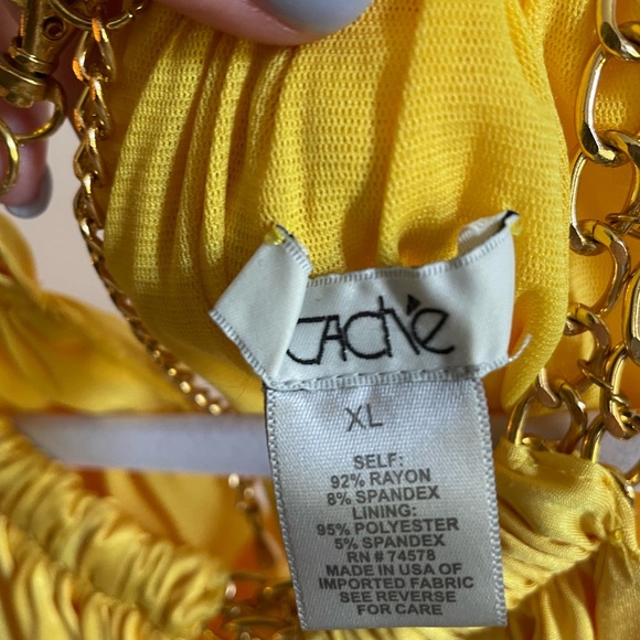 Cache Yellow Halter Top w/Gold Chain Detail Size XL - Picture 6 of 6